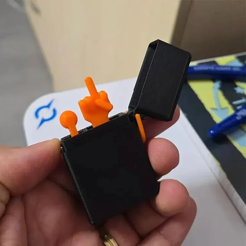 3D Printed Middle Finger Prank - Enclosure 3D Printing avis et prix